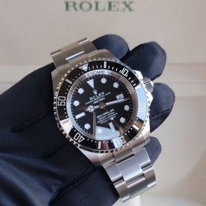 NEW 2022 ROLEX DEEP SEA SEA DWELLER 126660 44MM STAINLESS BLACK DIAL MENS F/S